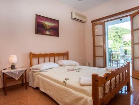 波罗斯Fernanda'S Traditional 2 Floor House别墅 外观 照片