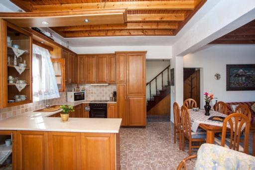 波罗斯Fernanda'S Traditional 2 Floor House别墅 外观 照片