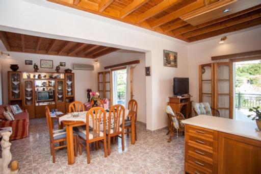 波罗斯Fernanda'S Traditional 2 Floor House别墅 外观 照片